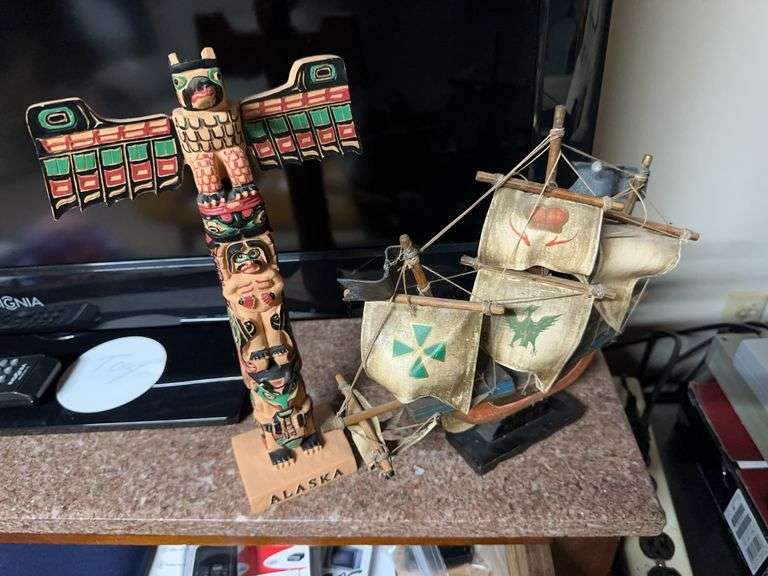 Ship figure, tiki figure image