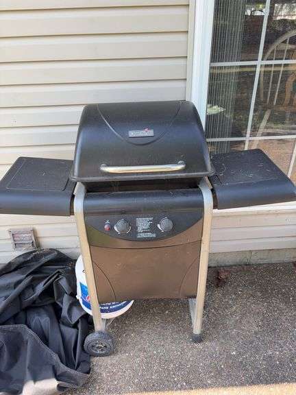 Char-Broil 2 burner gas grill image