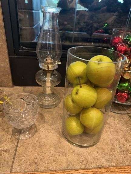 Clear Glass cylinder w/Apples Oul Lamp, Candy Dish image