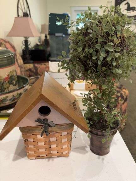 Longaberger birdhouse and topiary tree image