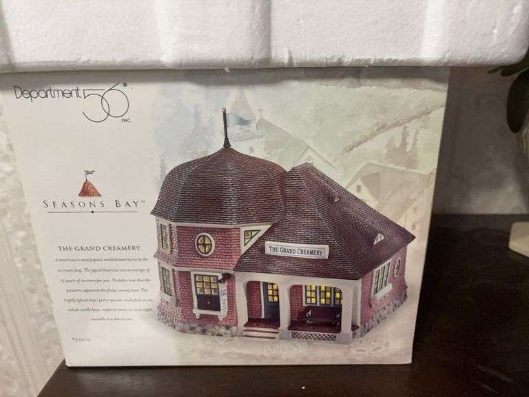 Department 56 The Grand Creamery, carousel image