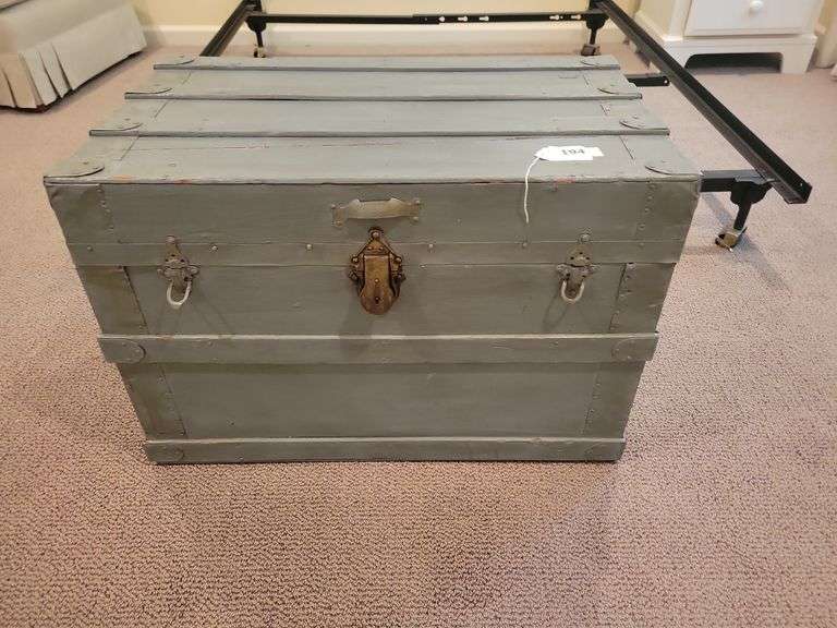 Painted Wood Trunk/Chest  30 x 20 x 18 image