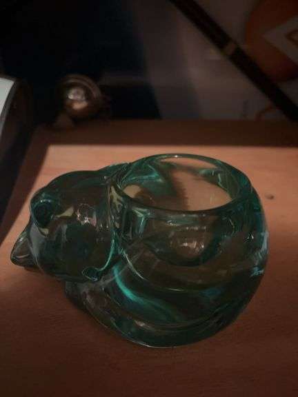 Vintage punch bowl set HAZEL ATLAS Wilmington pattern with 12 cups , hooks and ladle ,Obama collectible plate, vintage Indiana glass green cat and miscellaneous image