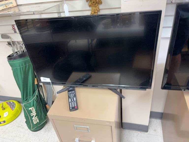 Sharp 32” flat screen TV image