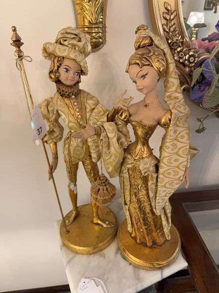 2 composite figures 21" image