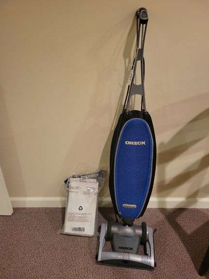 Oreck Magnesium Upright Vacuum Cleaner image