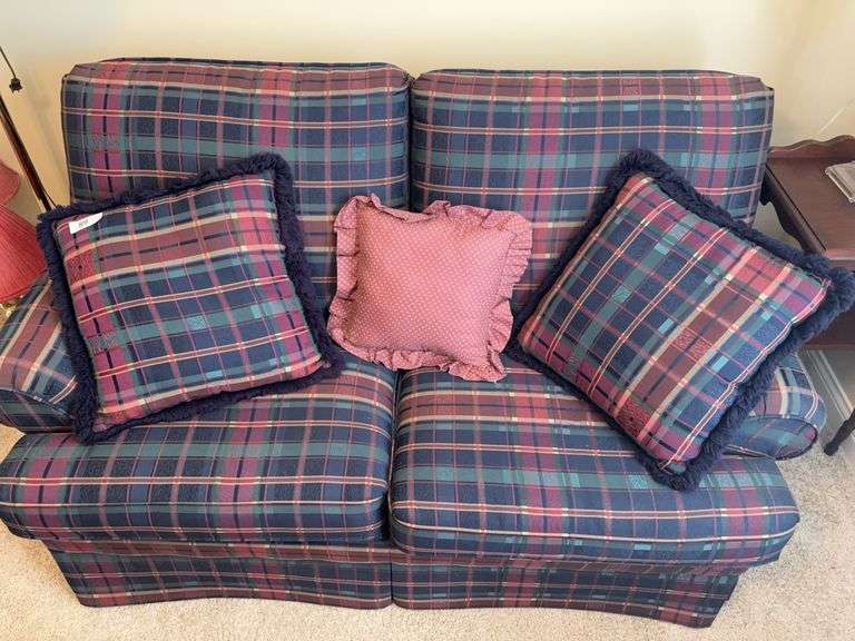 Loveseat image