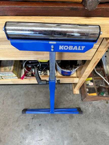 Kobalt adjustable roller, 2 pipe clamps image
