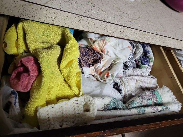 Fabric, Towels,  ( 6 Drawers, Basement) image