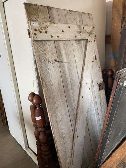 Antique Barn Wood Door - 36x77" image