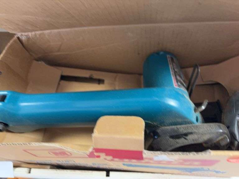 Makita cordless saw, Rockwell door hinge jig image