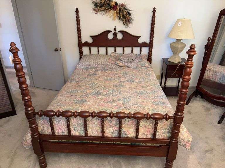 Full size poster style bed complete image