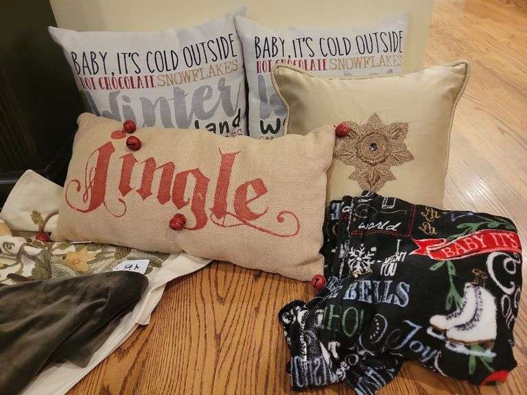 Holiday Pillows/Blanket, Pillow Covers image