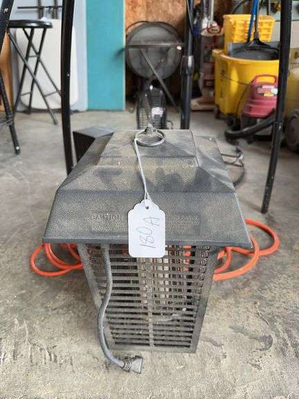 Electric extension cords and bug zapper image