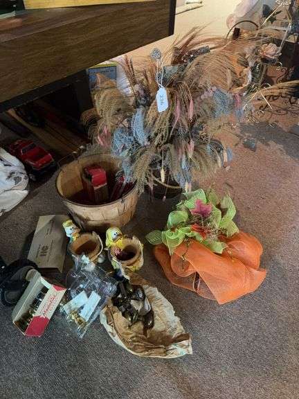 Duck baskets, wreath, bucket with florals, basket, door hardware, misc image