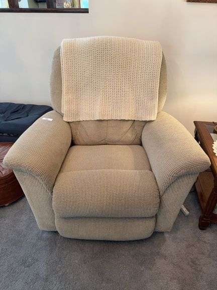 La-Z-Boy rocker recliner image