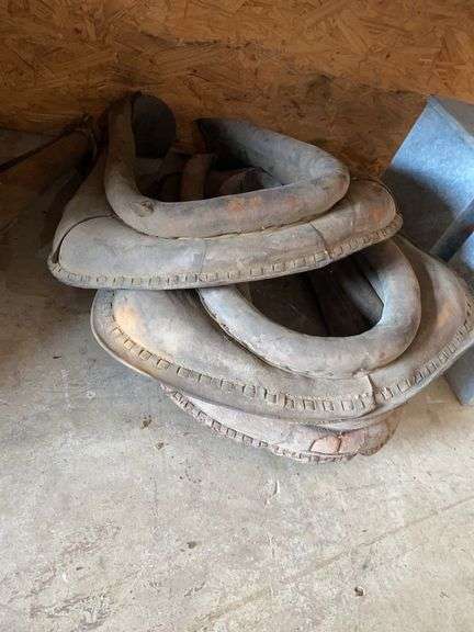 3 horse collars image