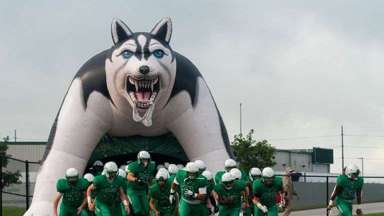 Husky Tunnel Experience image