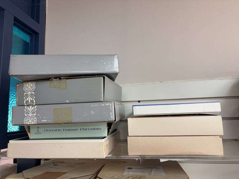 8 Collector Plates image