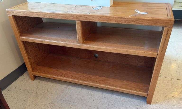 Oak audio/video stand image