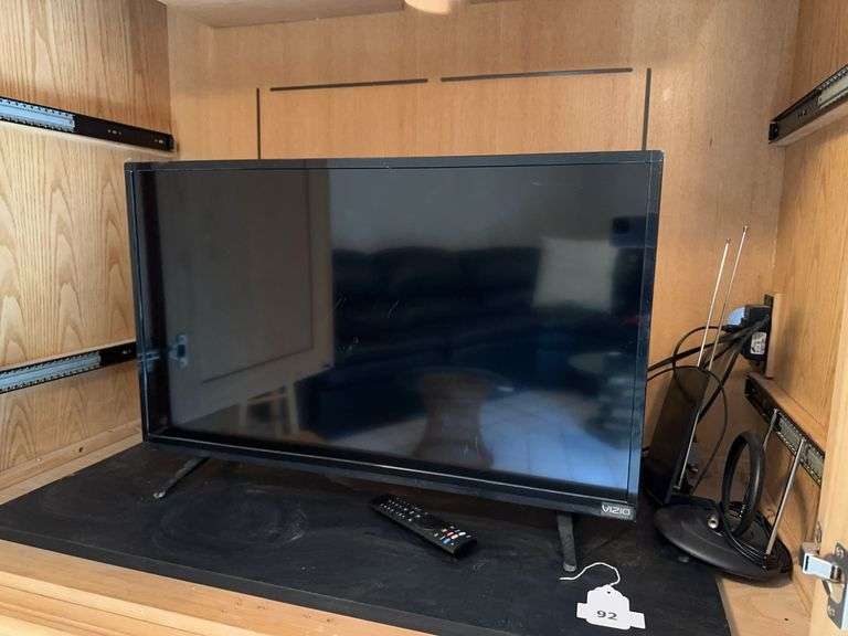 Vizio 31” TV image