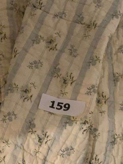 Pr of Queen size bedspreads, bath rug image