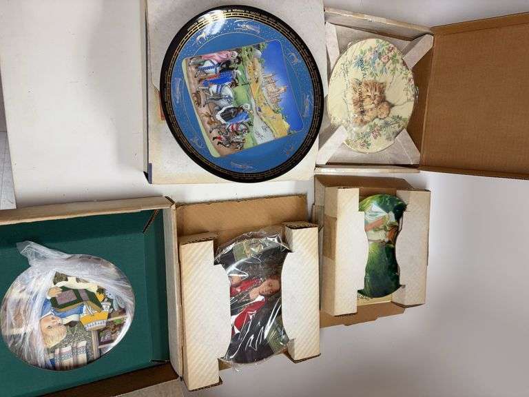 9 Collector Plates image