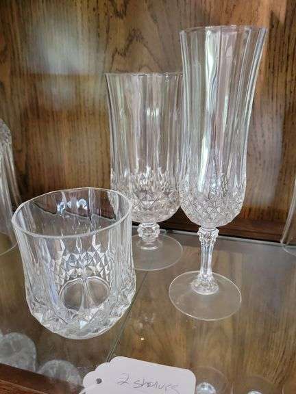 Crystal Glass Collection (2 shelves) image