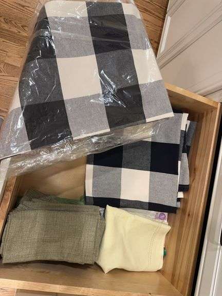 Buffalo check tablecloths, misc cloth napkins, linen table runner image
