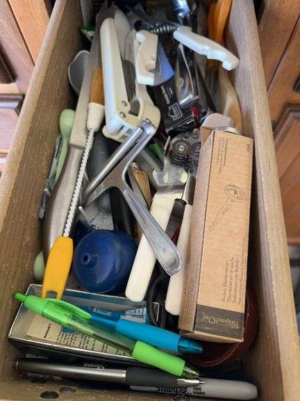 Contents of drawer image