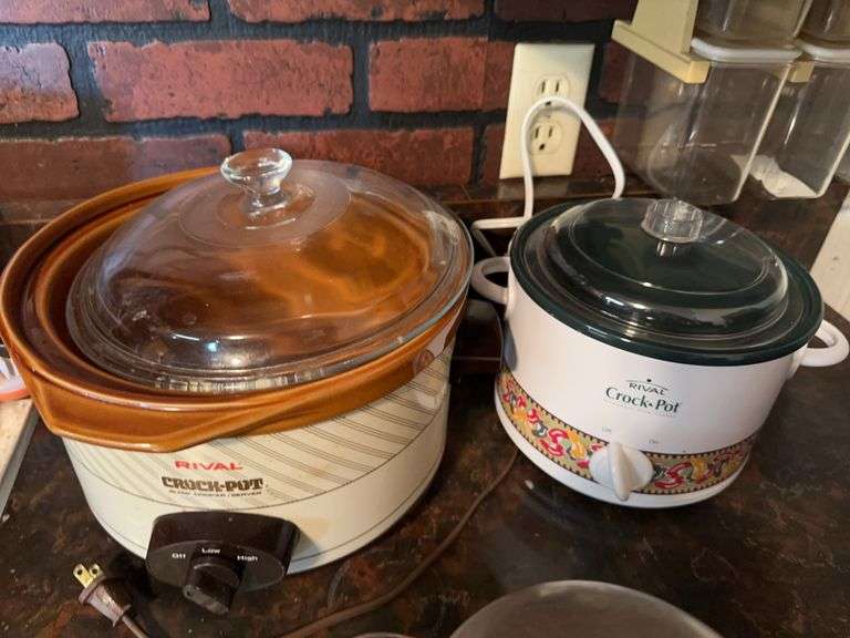 2 Rival crock pots image