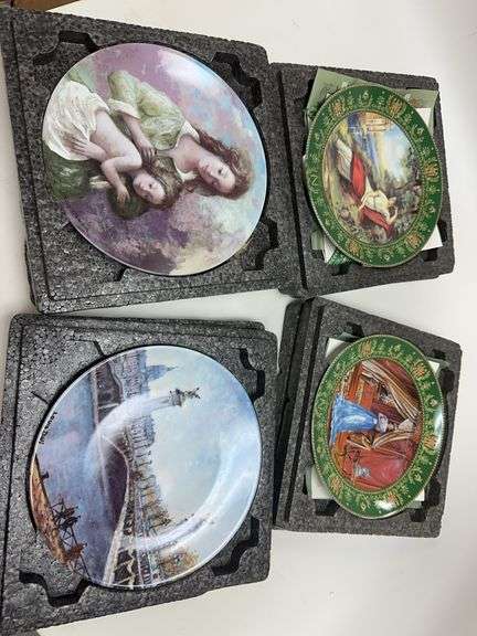 Lot of 10 collectors plates image
