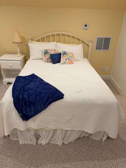 Queen size bed w/ linens ( excludes mattress & box springs) image