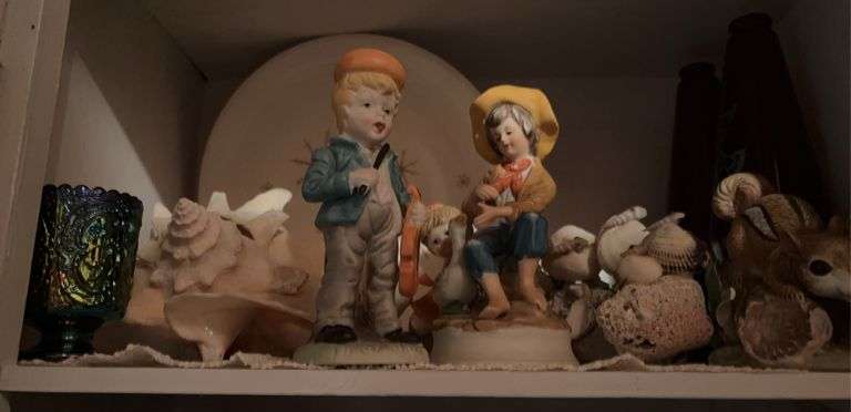 Miscellaneous decor image