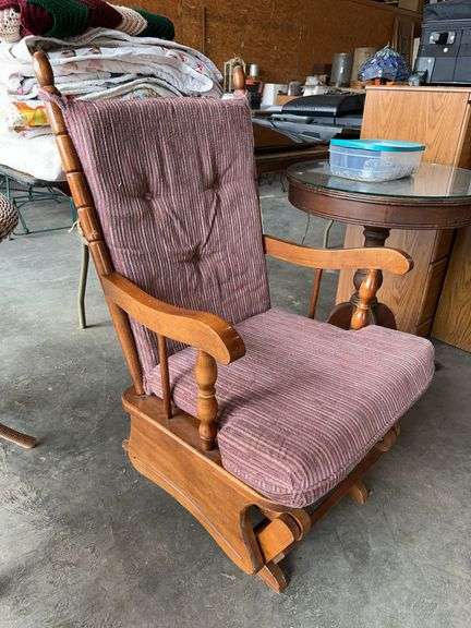 Glider Chair & Misc quilts/blankets image