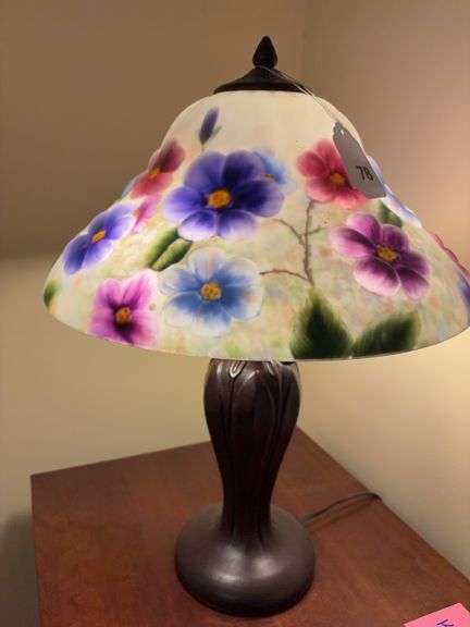 Stain glass style table lamp image