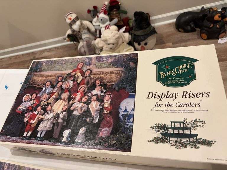 Caroler display risers image