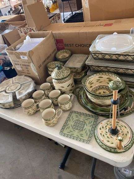 Temptations Old World Pattern Bakeware, mugs, plates, trays, paper towel holder image