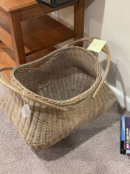 Wicker double handle back image