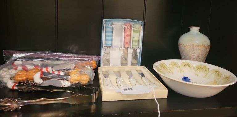 Spreaders, Ceramic Vase, Bowl (chip) image