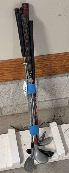 Youth golf clubs image