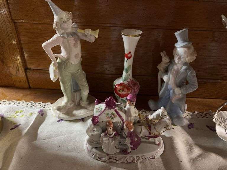 Figurines and vase all unmarked image