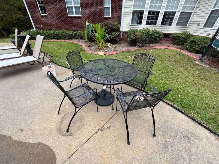Patio Table & 4 Chairs image