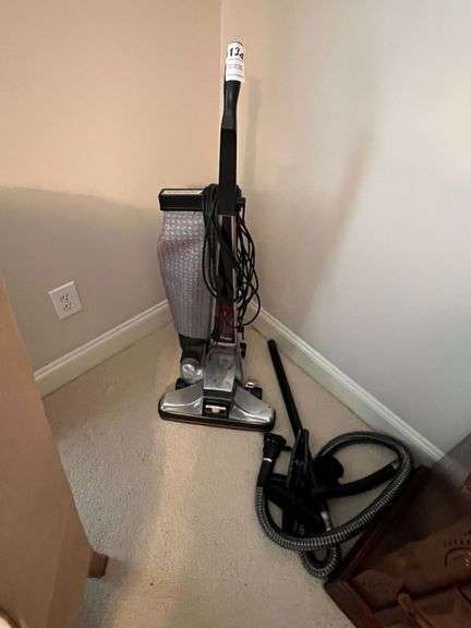 Vacuum Cleaner image