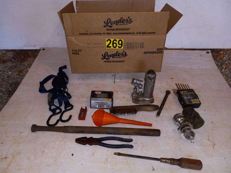 Ball Hitch 2 5/16", Jack, Misc. Tools image