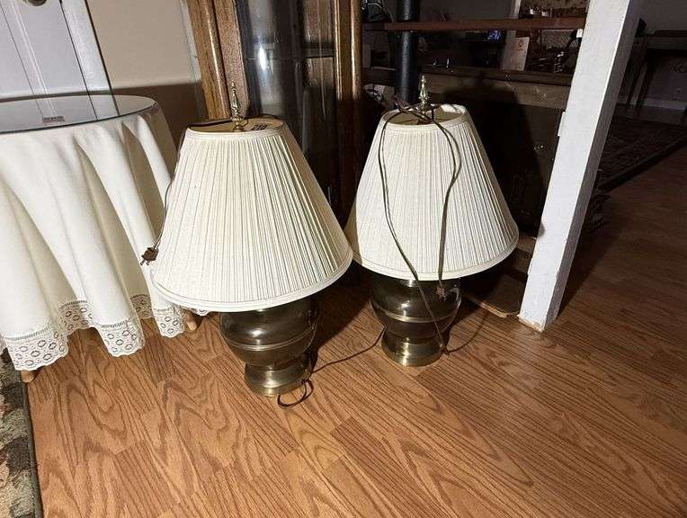 Two Lamps image