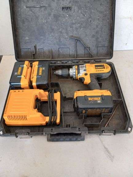 DeWalt 1/2" Drill/Driver/Hammer Drill image