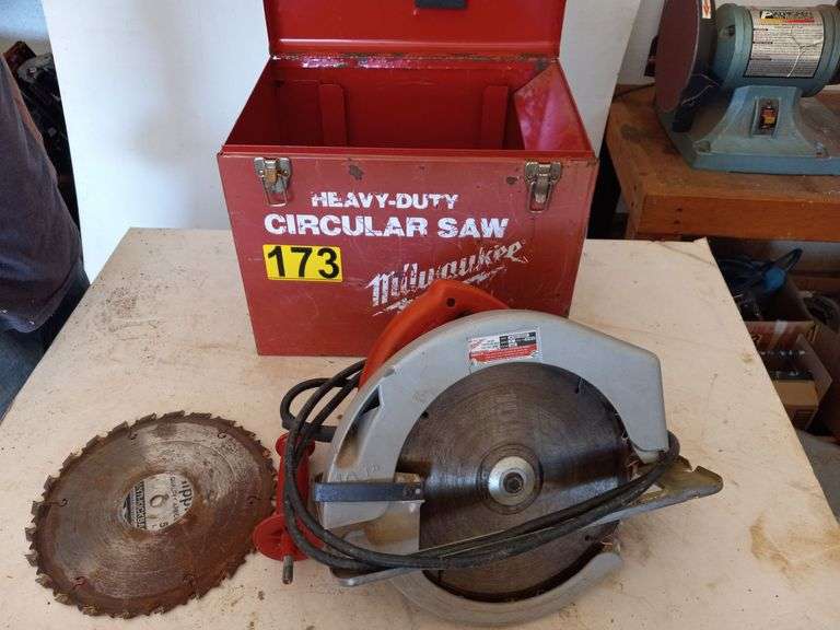 Milwaukee Heavy Duty 10" Circular Saw image