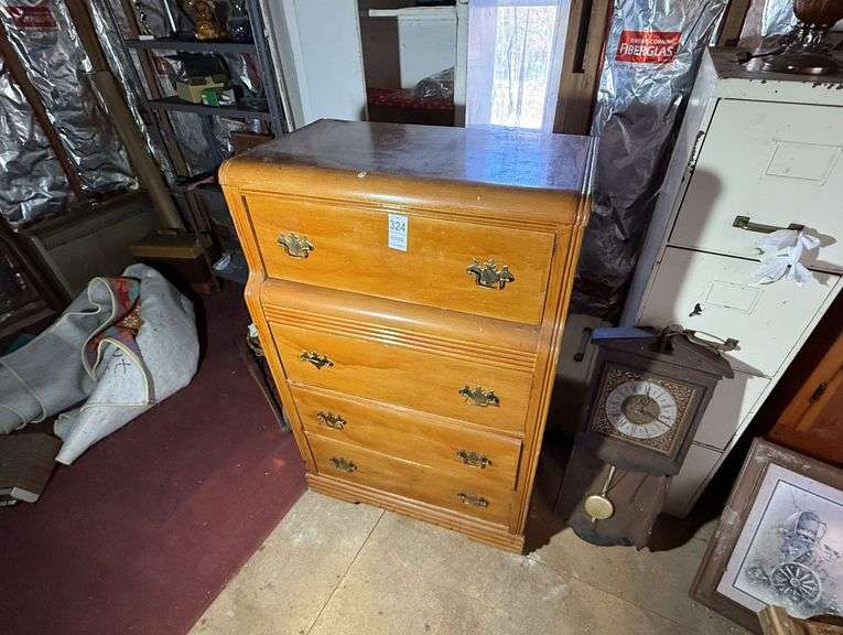 Four Drawer Chest & Contents image