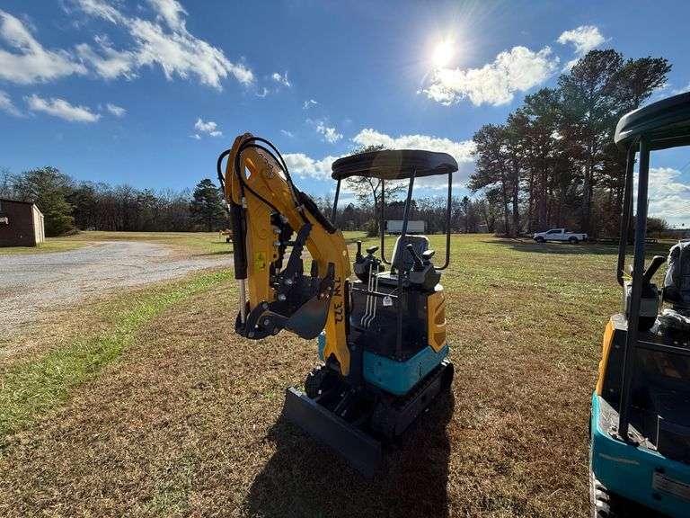 Newrick Mini Excavator image